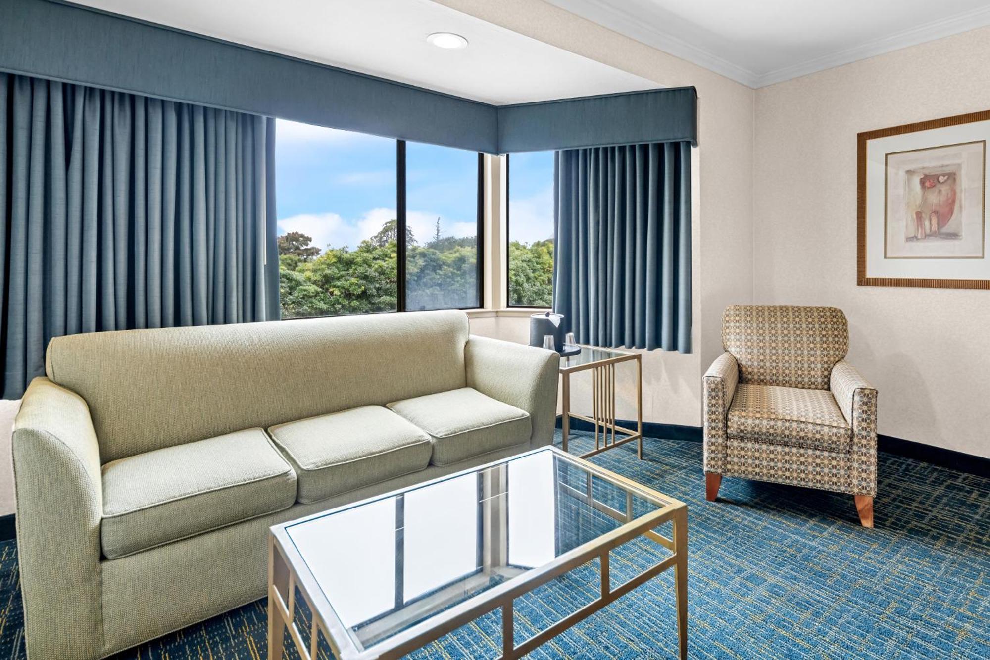 Hotel Western De Anza 3*