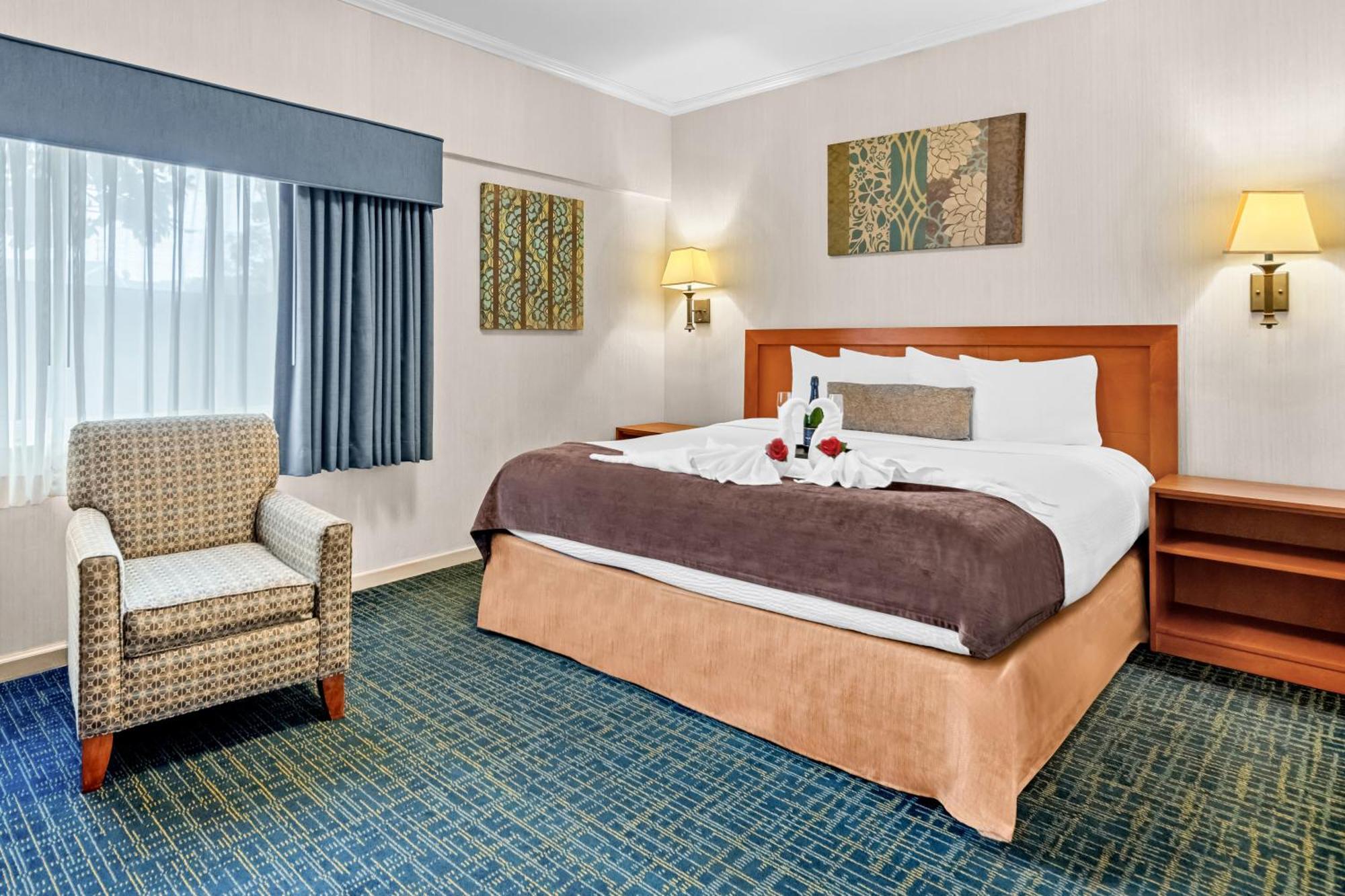 Western De Anza Hotel 3*