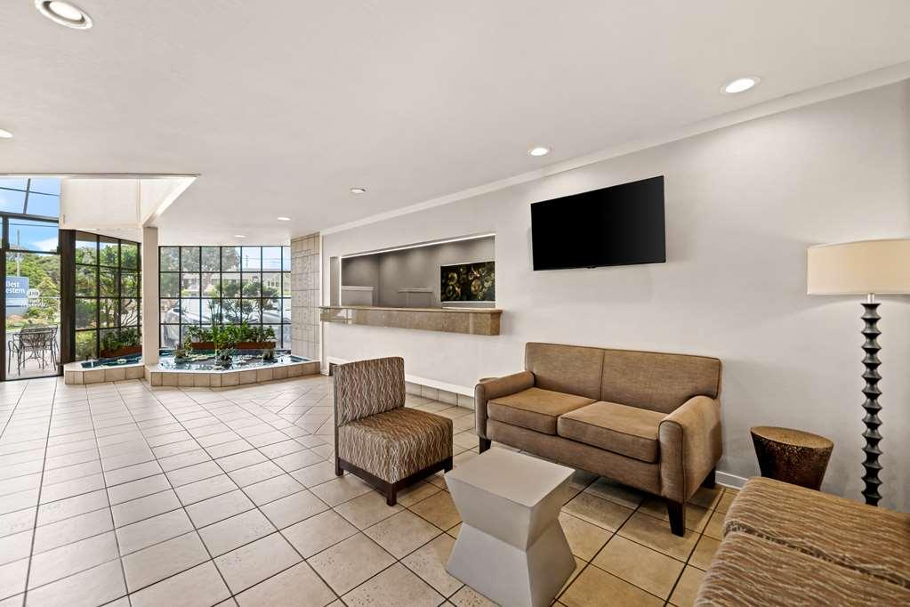 Western De Anza 3*