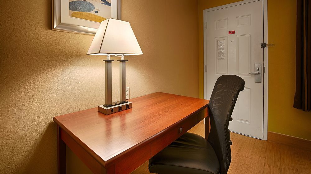 Western De Anza Hotel 3*